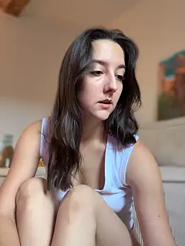 Snapshot of _Juliette chatting on 10.30.25 Juliette online show from 10.30.25