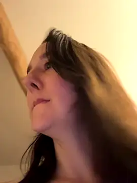 Snapshot of _Juliette chatting on 10.30.25 Juliette online show from 10.30.25