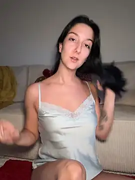 Snapshot of _Juliette chatting on 06.22.26 Juliette online show from 06.22.26