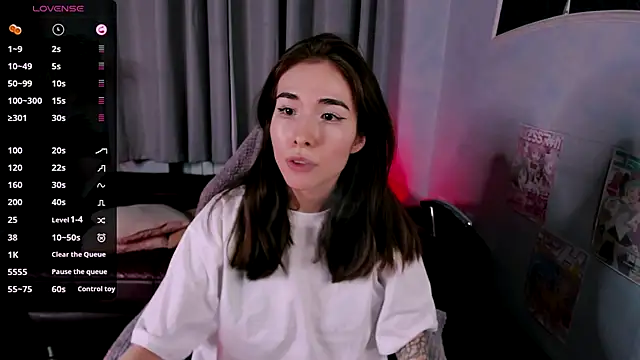 Snapshot of ashleyro1 chatting on 11.09.25 ashleyro1 online show from 11.09.25