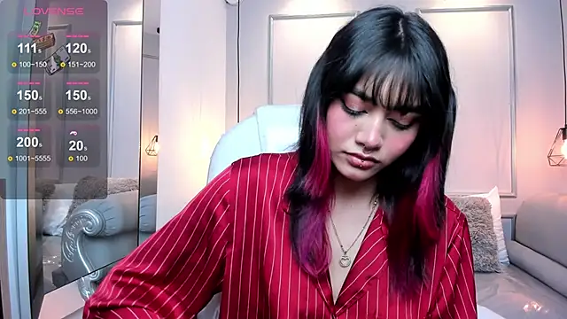 AzuraKindong online show from 12.24.24