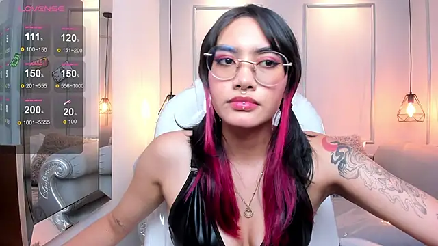 AzuraKindong online show from 12.26.24