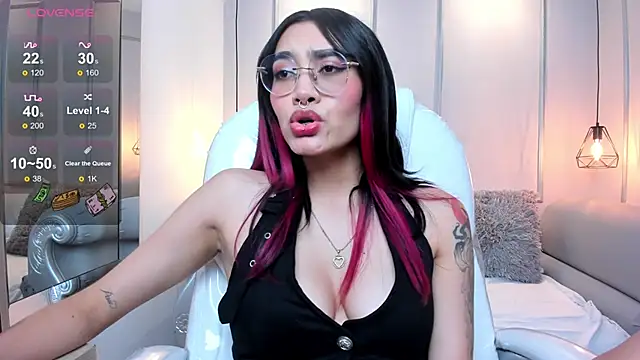 AzuraKindong online show from 01.08.25