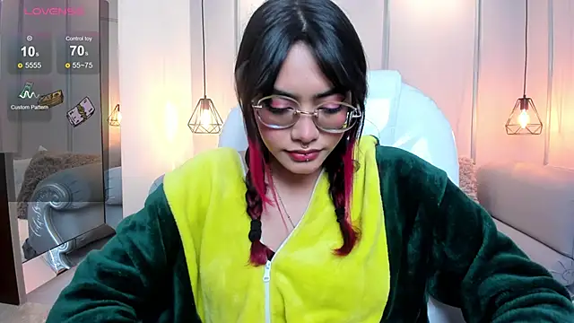 AzuraKindong online show from 01.10.25
