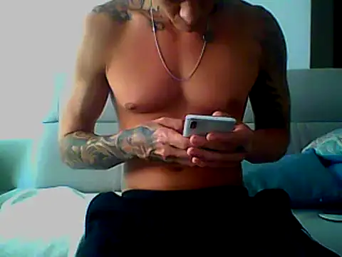 Skater29xx2 online show from 01.22.25