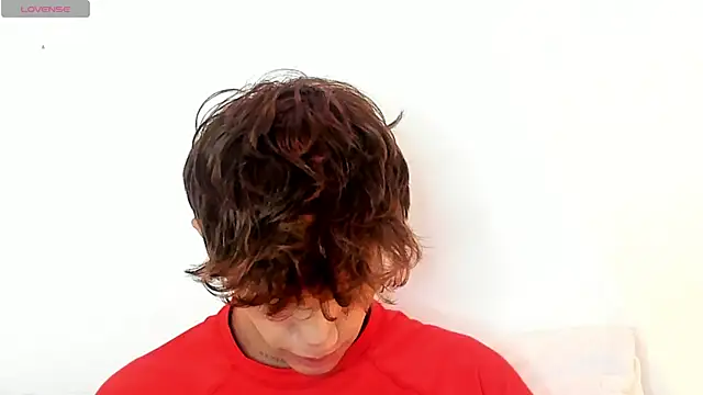 Snapshot of Tomy_Rox chatting on 10.25.25 Tomy Rox online show from 10.25.25