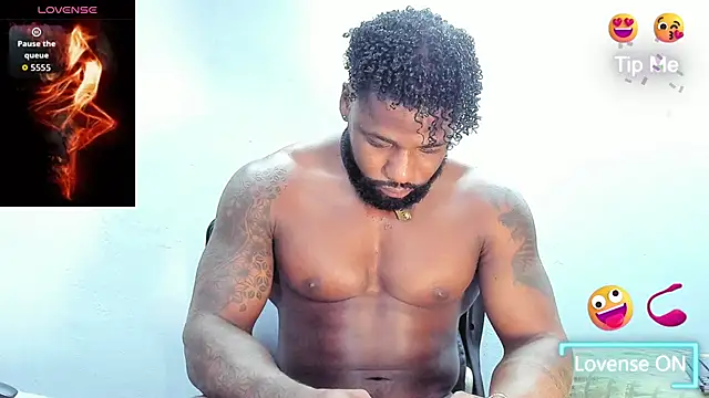 Snapshot of Dancelwashington chatting on 09.25.25 Dancelwashington online show from 09.25.25