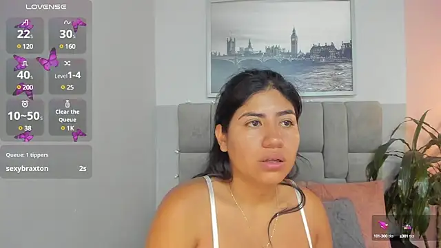 Snapshot of hottie_mine_ chatting on 01.28.25 hottie mine online show from 01.28.25