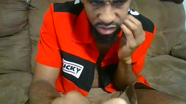 Snapshot of ExoticVibes69 chatting on 11.11.25 ExoticVibes69 online show from 11.11.25