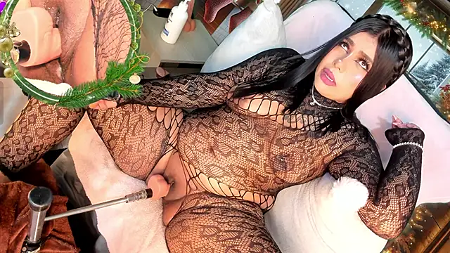 shayna manson  online show from 12.04.24