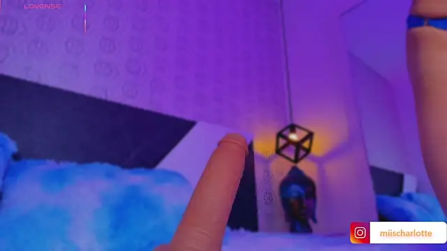 MiissCharlotte online show from 03.11.25