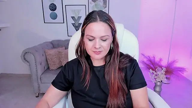 Aida adams online show from 12.19.24