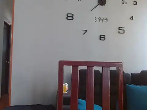 Laura martin  online show from 02.06.25