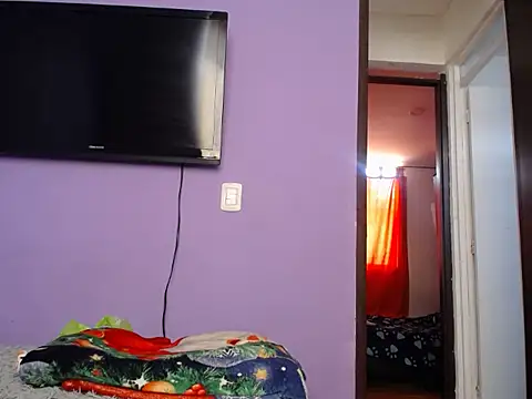 Laura martin  online show from 10.22.25