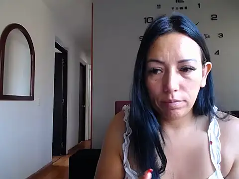 Laura martin  online show from 02.05.26