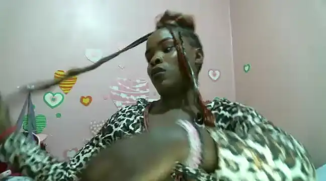 hot cupcake01 online show from 12.15.24