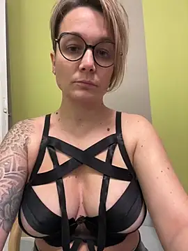 marinella07 online show from 02.14.25