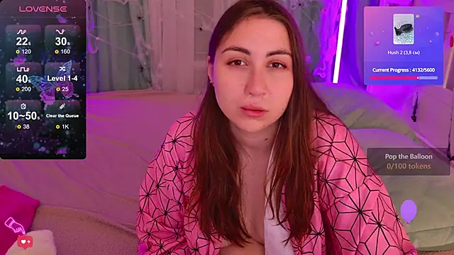 Snapshot of WinryRoss chatting on 10.26.25 WinryRoss online show from 10.26.25