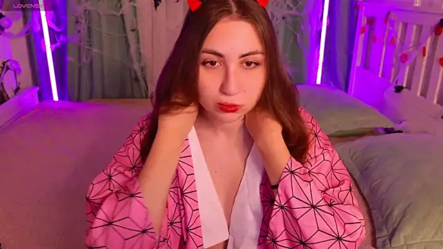 Snapshot of WinryRoss chatting on 10.30.25 WinryRoss online show from 10.30.25