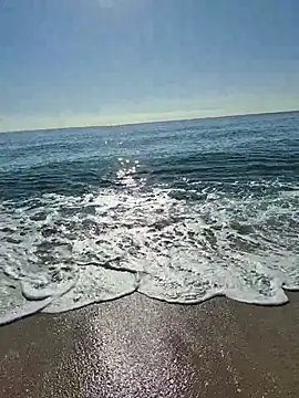 Snapshot of SexyErola27 chatting on 10.28.25 SexyErola27 online show from 10.28.25