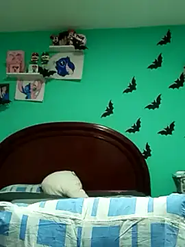 emilypoppy3 online show from 12.10.24