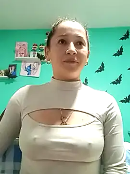 emilypoppy3 online show from 12.11.24