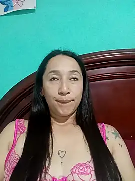 Snapshot of emilypoppy3 chatting on 10.14.25 emilypoppy3 online show from 10.14.25