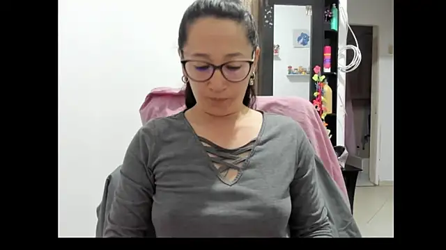 emilypoppy3 online show from 03.27.26