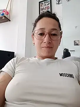 emilypoppy3 online show from 05.13.26