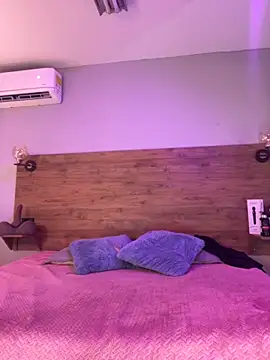 DeboraEvans online show from 10.26.25