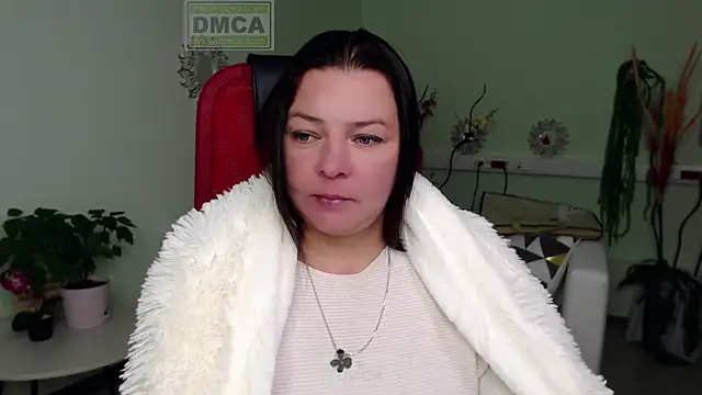 Snapshot of Lily_flower7 chatting on 09.26.25 Lily flower7 online show from 09.26.25