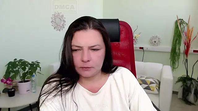 Snapshot of Lily_flower7 chatting on 10.06.25 Lily flower7 online show from 10.06.25