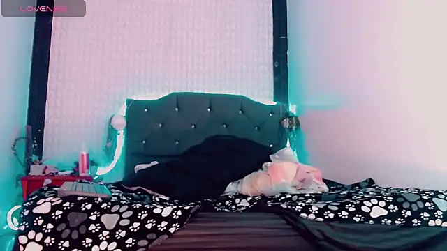 Snapshot of twoblacksexy chatting on 12.10.24 twoblacksexy online show from 12.10.24