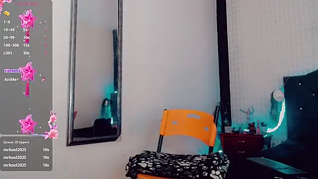 Snapshot of twoblacksexy chatting on 12.20.24 twoblacksexy online show from 12.20.24