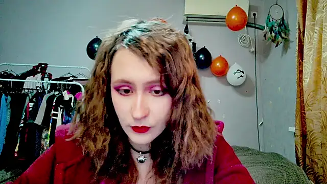 Snapshot of JoannaTompson chatting on 10.22.25 JoannaTompson online show from 10.22.25