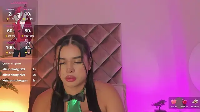 Snapshot of kaylarossi chatting on 10.05.25 kaylarossi online show from 10.05.25