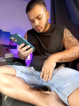 Snapshot of Naughty_Charly chatting on 09.23.25 Naughty Charly online show from 09.23.25