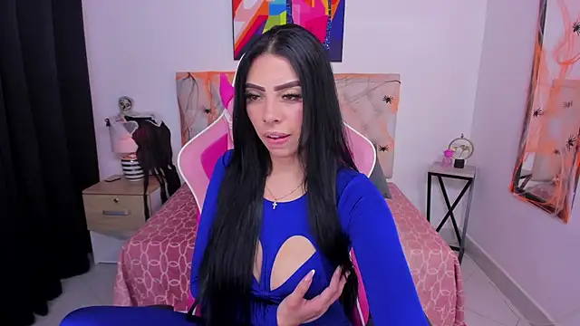 Snapshot of KristalFoxx chatting on 10.29.25 KristalFoxx online show from 10.29.25