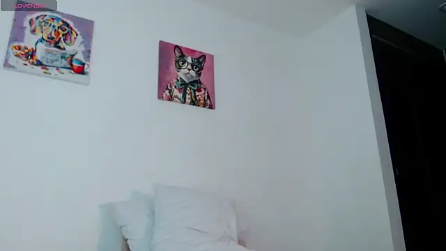 lilith luv online show from 10.31.25