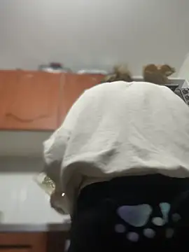 Mila Morgan online show from 03.04.25