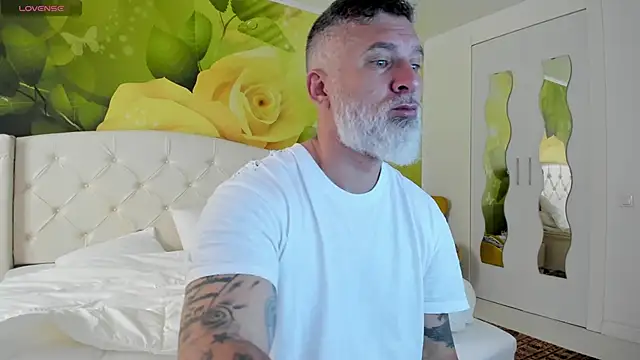 BlowMyXXL online show from 03.29.26