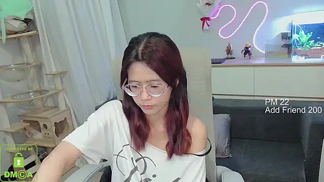 Snapshot of littlemiilk chatting on 05.18.26 littlemiilk online show from 05.18.26
