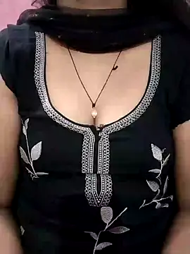 Cute nidhi online show from 12.28.24