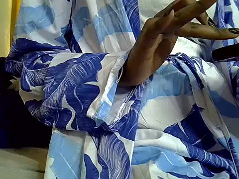 Skinny m online show from 11.16.25