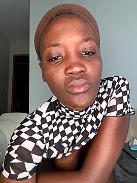 Snapshot of Fanclubbbbb chatting on 11.09.25 Fanclubbbbb online show from 11.09.25