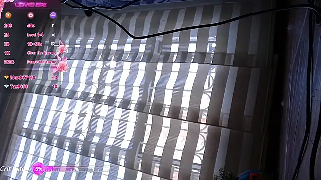 lauramcdowell1 online show from 01.28.25