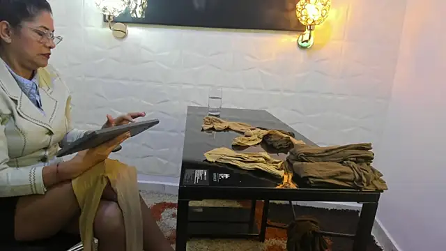 miss lucero1 online show from 02.03.25