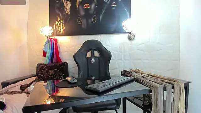 miss lucero1 online show from 11.05.25