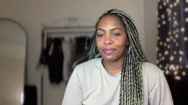 Snapshot of marisilva_br chatting on 11.01.25 marisilva br online show from 11.01.25