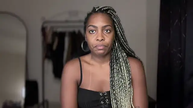 Snapshot of marisilva_br chatting on 11.02.25 marisilva br online show from 11.02.25